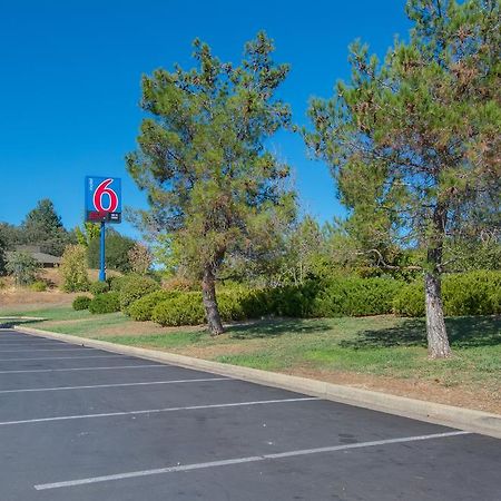 Motel 6-Redding, Ca - South מראה חיצוני תמונה