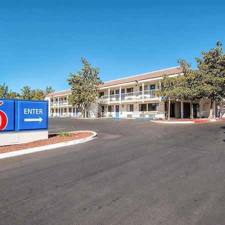 Motel 6-Redding, Ca - South מראה חיצוני תמונה