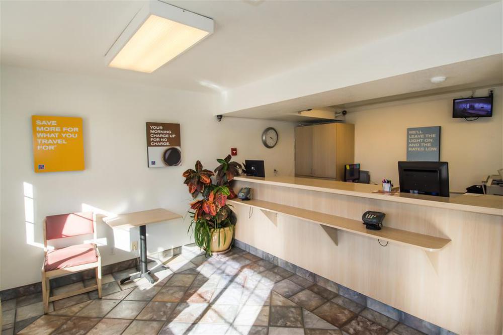 Motel 6-Redding, Ca - South מראה פנימי תמונה
