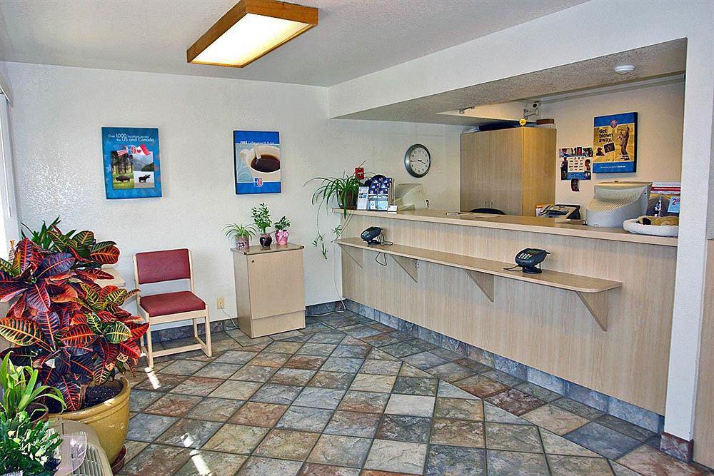 Motel 6-Redding, Ca - South מראה חיצוני תמונה